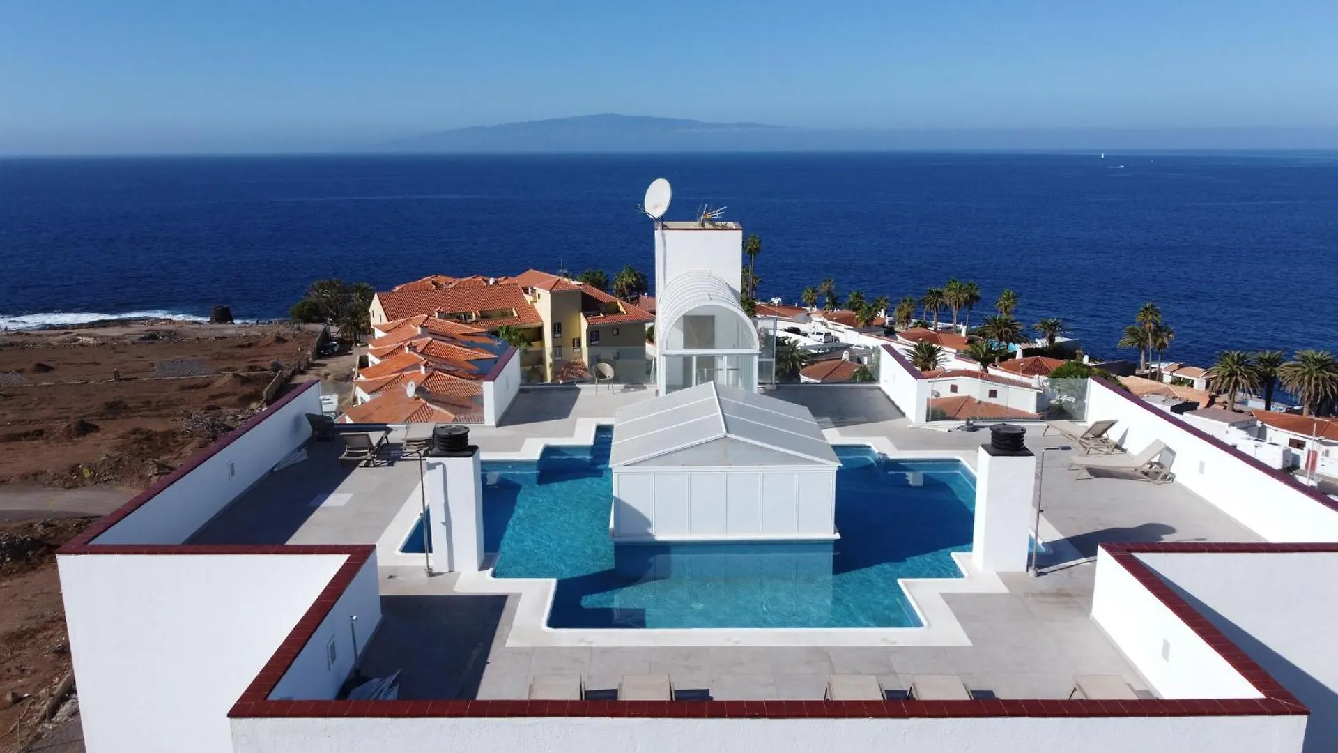 Lilias Home - Private Heatable Pool, Bbq, Free Wifi Puerto de Santiago  España